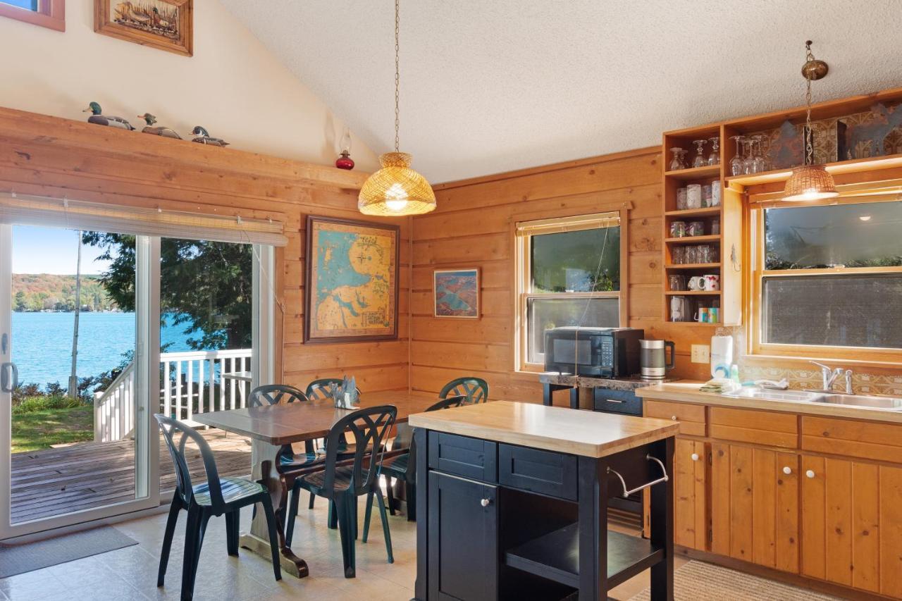 Walloon Lake Cottage Boyne City Exteriör bild