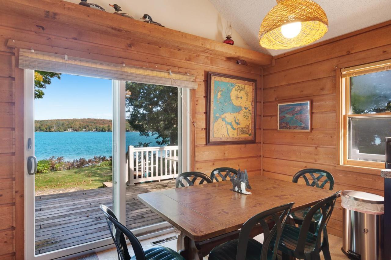 Walloon Lake Cottage Boyne City Exteriör bild