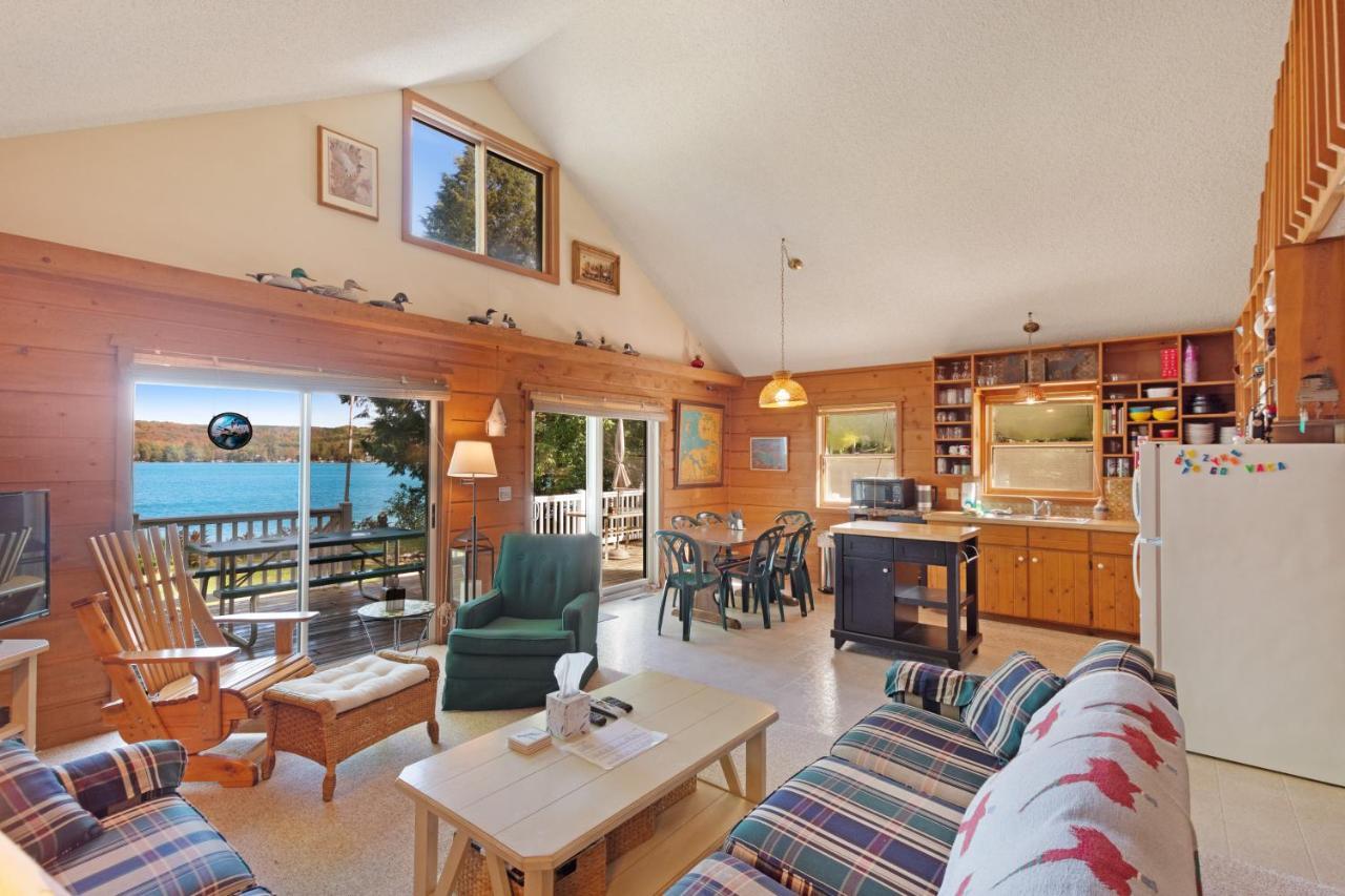 Walloon Lake Cottage Boyne City Exteriör bild